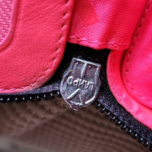 Rare Chanel Camden Organizer Clutch Purse Wristlet Quilted Calfskin Full Zip - Picture 12 of 12